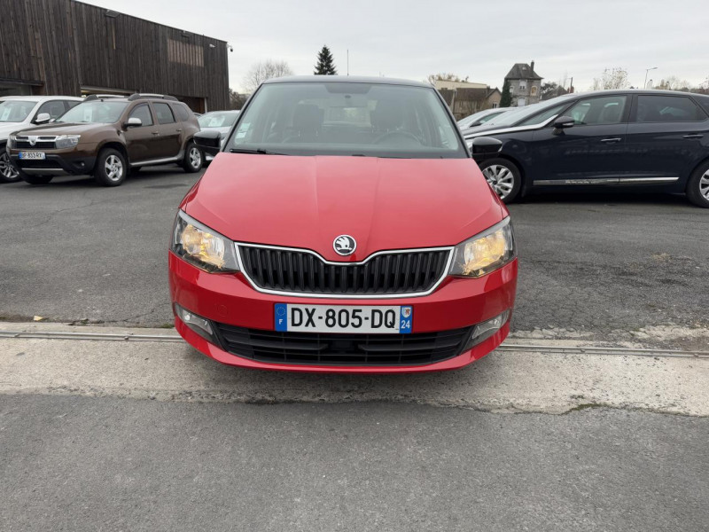 Photo 8 de l'offre de SKODA FABIA 1.2 TSI - 90 GREENTEC AMBITION CLIM   RADAR AR à 10990€ chez Triplo auto