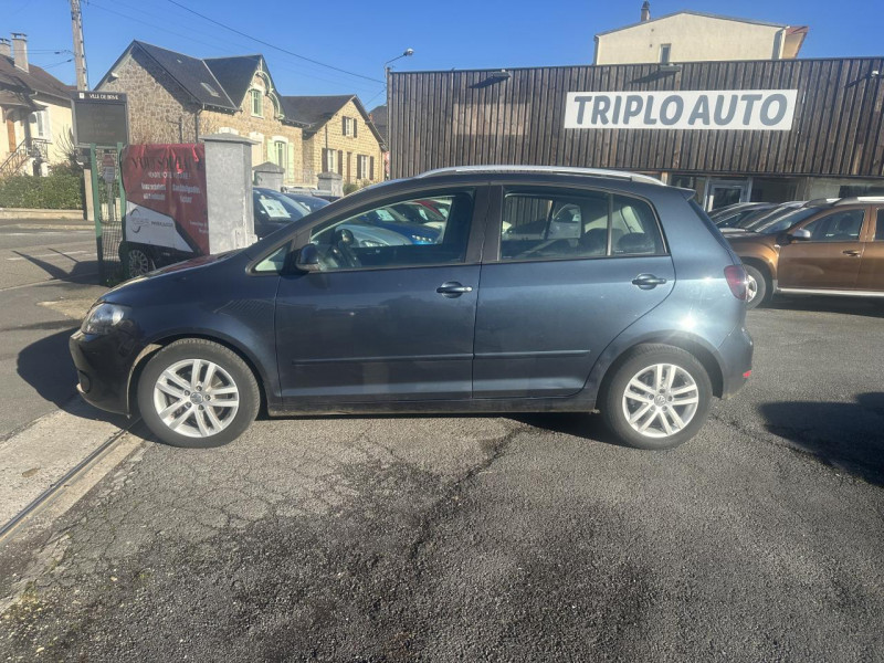 Photo 2 de l'offre de VOLKSWAGEN GOLF PLUS 2.0 TDI CR FAP - 140 CARAT CLIM   RADAR AR à 9990€ chez Triplo auto