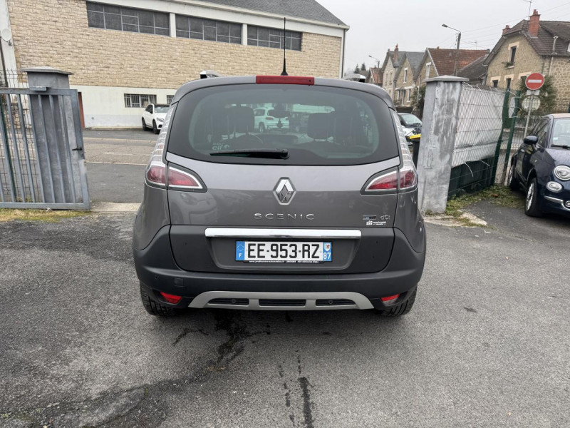 Photo 4 de l'offre de RENAULT SCENIC XMOD 1.5 ENERGY DCI - 110 BOSE CLIM   CAMERA AR   RADAR AR à 7490€ chez Triplo auto