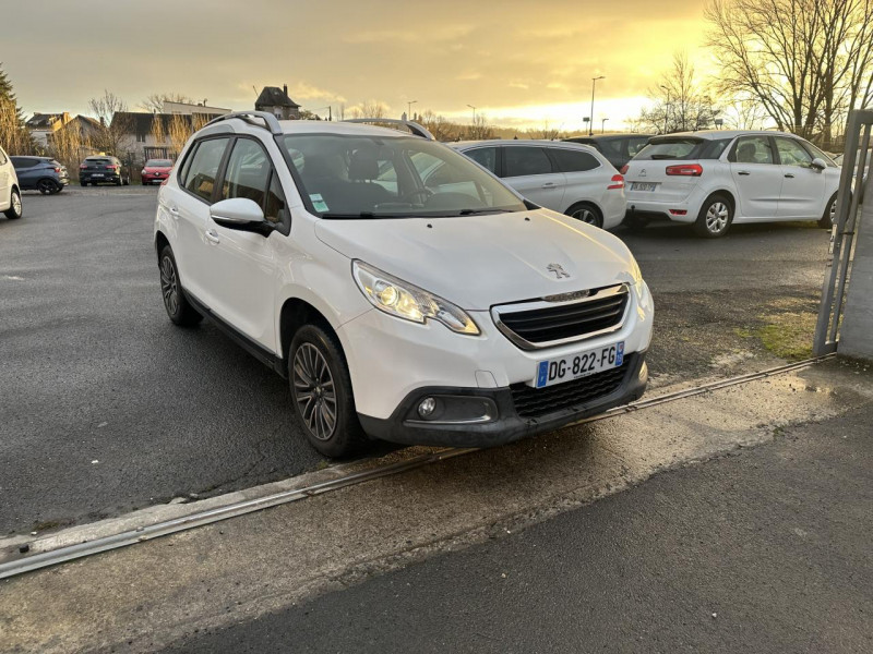 Photo 7 de l'offre de PEUGEOT 2008 1.6 E-HDI FAP - 92 ALLURE CLIM   ATTELAGE à 6490€ chez Triplo auto