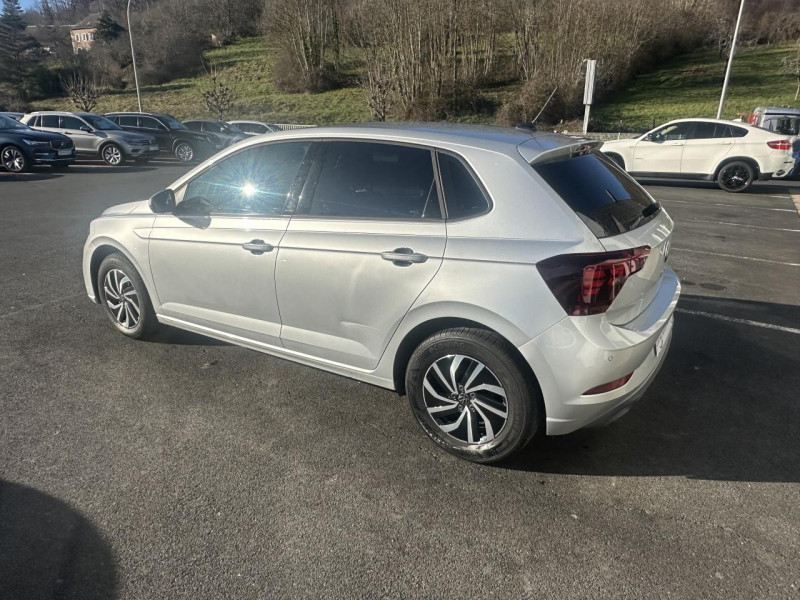 Photo 5 de l'offre de VOLKSWAGEN POLO 1.0 TSI - 95  VI AW LIFE CARPLAY   RADAR AR/AV   CLIM à 18990€ chez Triplo auto