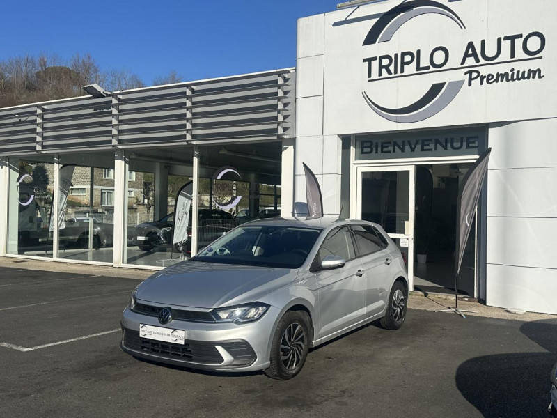 Photo 3 de l'offre de VOLKSWAGEN POLO 1.0 TSI - 95  VI AW LIFE CARPLAY   RADAR AR/AV   CLIM à 18990€ chez Triplo auto