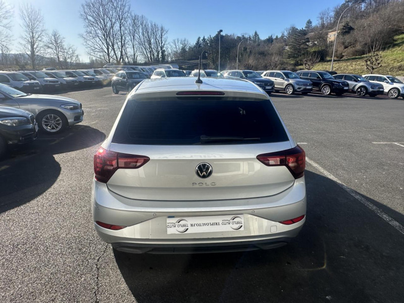 Photo 6 de l'offre de VOLKSWAGEN POLO 1.0 TSI - 95  VI AW LIFE CARPLAY   RADAR AR/AV   CLIM à 18990€ chez Triplo auto