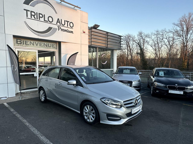 Photo 1 de l'offre de MERCEDES-BENZ CLASSE B B 180 - BV 7G-DCT INSPIRATION   GPS   CAMERA AR   CLIM à 15490€ chez Triplo auto