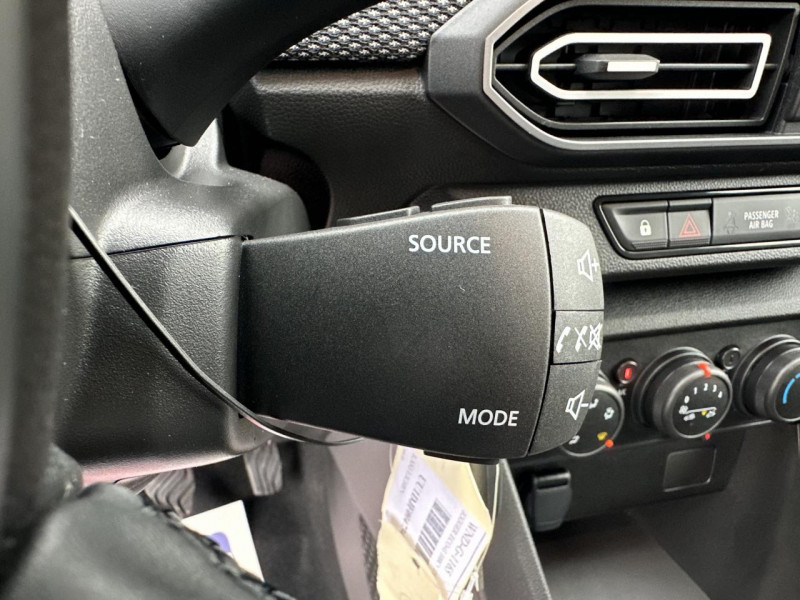 Photo 24 de l'offre de DACIA JOGGER 5 PL 1.0 ECO-G - 100 EXPRESSION TVA RECUPERABLE   CARPLAY   CAMERA AR  à 20990€ chez Triplo auto