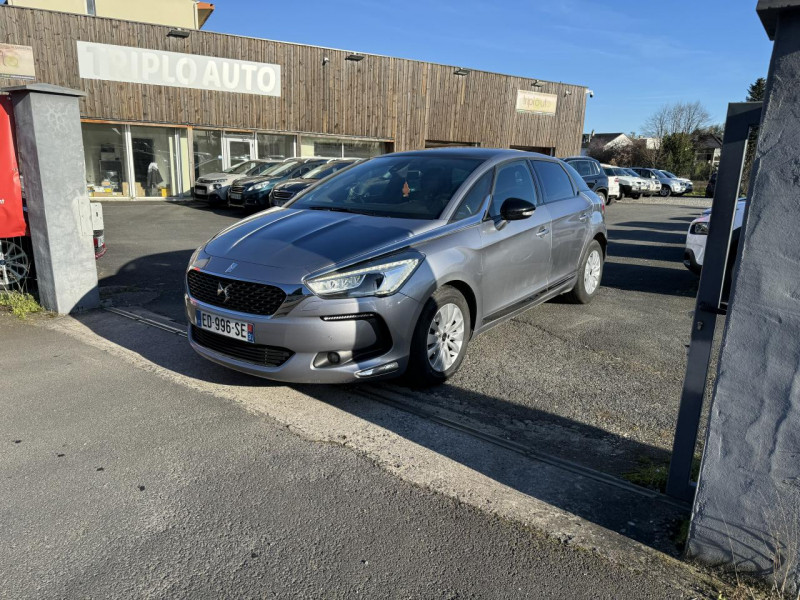 Photo 1 de l'offre de DS DS 5 1.6 BLUEHDI - 120 EXECUTIVE GPS   CLIM   CAMERA AR à 11990€ chez Triplo auto