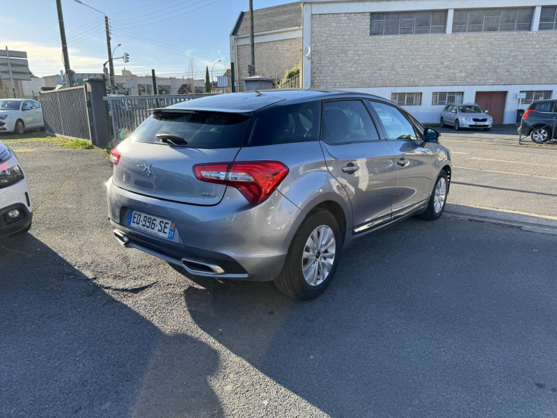 Photo 5 de l'offre de DS DS 5 1.6 BLUEHDI - 120 EXECUTIVE GPS   CLIM   CAMERA AR à 11990€ chez Triplo auto