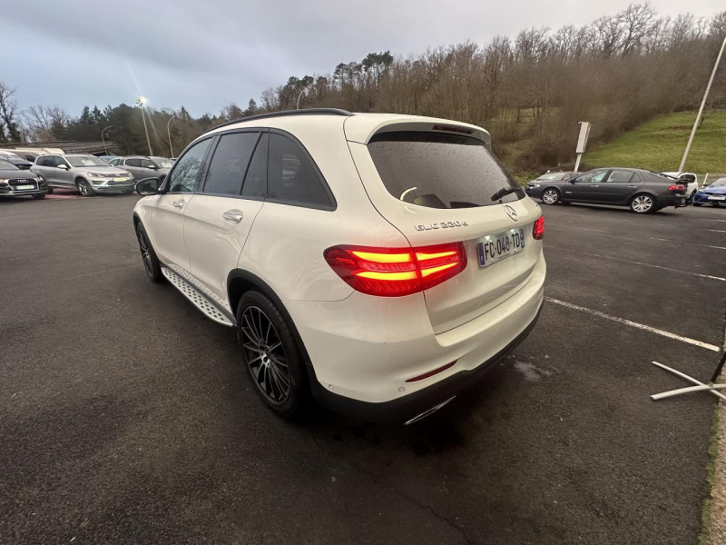 Photo 5 de l'offre de MERCEDES-BENZ GLC 220 D - BVA 9G-TRONIC  - FASCINATION 4-MATIC - GPS   CAMERA AR   TOIT OUVRANT à 31990€ chez Triplo auto