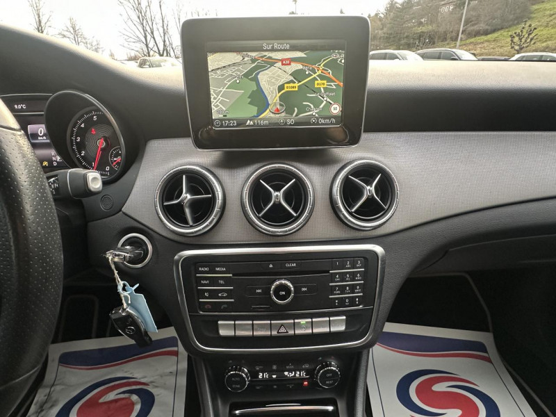 Photo 17 de l'offre de MERCEDES-BENZ CLA 180 D - BV 7G - 117 - SENSATION - GPS   CAMERA AR à 21990€ chez Triplo auto