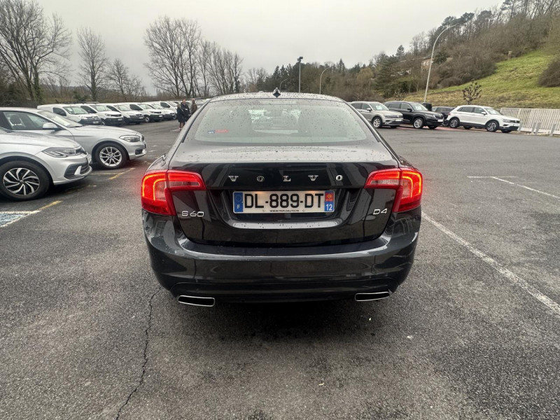 Photo 6 de l'offre de VOLVO S60 D4 STOP&START - 181 - BVA GEARTRONIC  SUMMUM SUIVI COMPLET AVEC FACTURES   GPS  à 14490€ chez Triplo auto