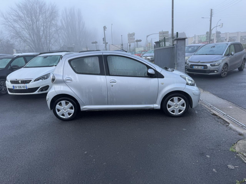 Photo 6 de l'offre de TOYOTA AYGO 1.0 VVT-I  CONFORT   CLIM à 5990€ chez Triplo auto