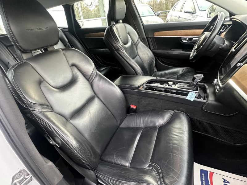 Photo 14 de l'offre de VOLVO V90 D4 - 190 - BVA GEARTRONIC  INSCRIPTION GPS   RADAR AR   SIEGES CHAUFFANTS à 18490€ chez Triplo auto