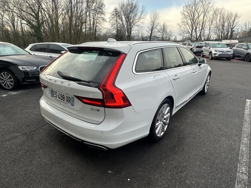 Photo 7 de l'offre de VOLVO V90 D4 - 190 - BVA GEARTRONIC  INSCRIPTION GPS   RADAR AR   SIEGES CHAUFFANTS à 18490€ chez Triplo auto