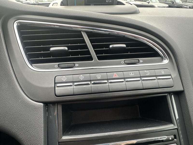 Photo 21 de l'offre de PEUGEOT 5008  1.6 HDI S&S - 120 - BV EAT6 - 5PL  ALLURE GPS   TOIT PANORAMIQUE   RADAR AR à 12990€ chez Triplo auto