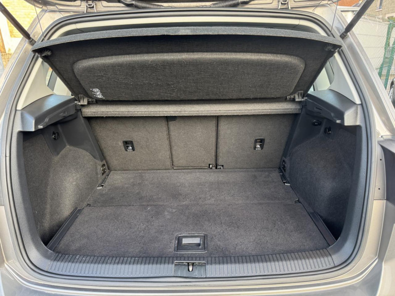 Photo 10 de l'offre de VOLKSWAGEN GOLF SPORTSVAN 1.4 TSI BLUEMOTION - 125 BVA CONFORTLINE GPS   RADAR AR   ATTELAGE à 12990€ chez Triplo auto