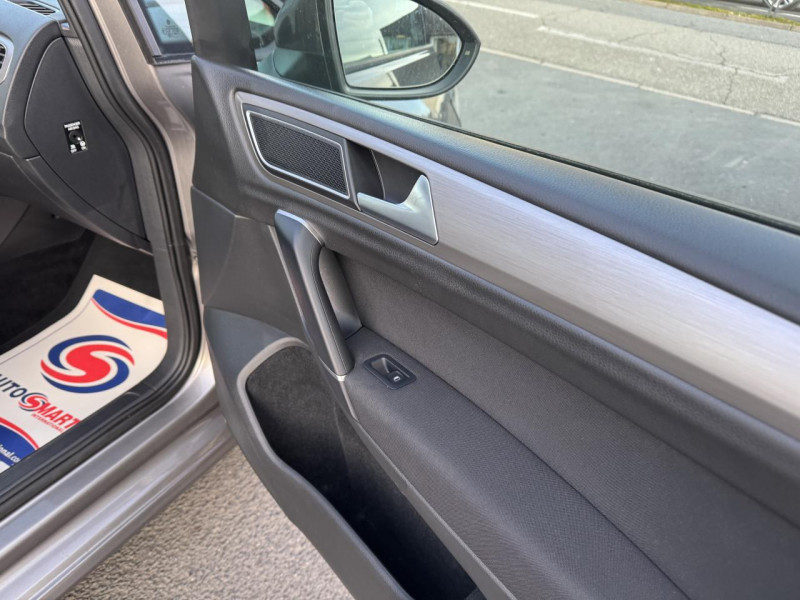 Photo 15 de l'offre de VOLKSWAGEN GOLF SPORTSVAN 1.4 TSI BLUEMOTION - 125 BVA CONFORTLINE GPS   RADAR AR   ATTELAGE à 12990€ chez Triplo auto