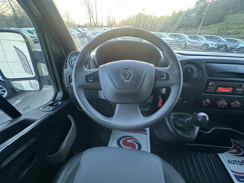 Photo 18 de l'offre de RENAULT MASTER GRAND CONFORT L2H2 2.3 DCI - 110 7 PLACES CABINE APPROFONDIE   TVA RECUPERABLE à 15990€ chez Triplo auto