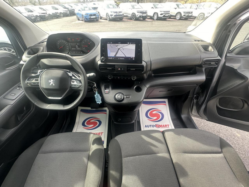 Photo 15 de l'offre de PEUGEOT PARTNER STANDARD 1000KG 1.5 BLUEHDI - 130 - BV EAT8 GPS   CARPLAY   CAMERA AR à 18990€ chez Triplo auto