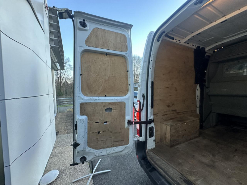 Photo 28 de l'offre de RENAULT MASTER GRAND CONFORT L2H2 2.3 DCI - 110 7 PLACES CABINE APPROFONDIE   TVA RECUPERABLE à 15990€ chez Triplo auto