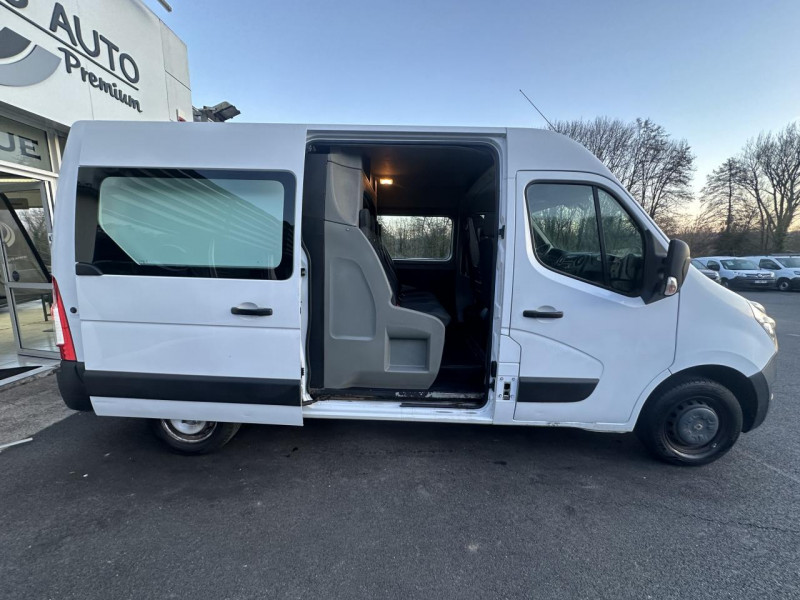 Photo 30 de l'offre de RENAULT MASTER GRAND CONFORT L2H2 2.3 DCI - 110 7 PLACES CABINE APPROFONDIE   TVA RECUPERABLE à 15990€ chez Triplo auto