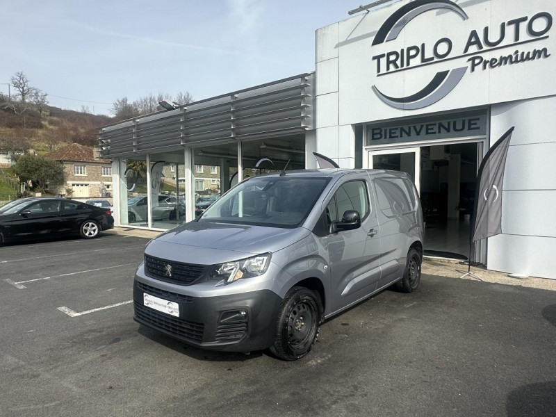 Photo 3 de l'offre de PEUGEOT PARTNER STANDARD 1000KG 1.5 BLUEHDI - 130 - BV EAT8 GPS   CARPLAY   CAMERA AR à 18990€ chez Triplo auto