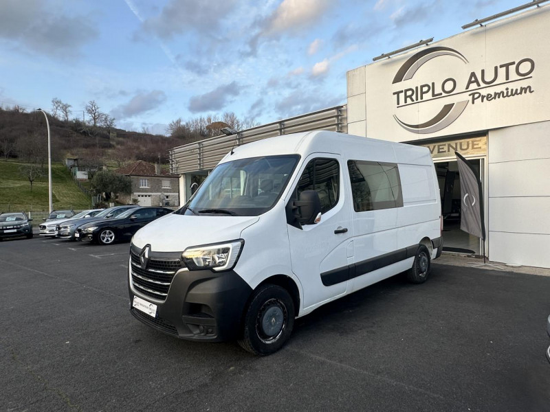 Photo 3 de l'offre de RENAULT MASTER GRAND CONFORT F3300 L2H2 2.3 DCI - 135 7PL CABINE APPROFONDIE TVA RECUPERABLE   ATTELAGE à 24990€ chez Triplo auto