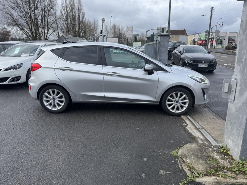 Photo 6 de l'offre de FORD FIESTA 1.0 ECOBOOST - 100 S&S TITANIUM GPS   RADAR AR   CLIM à 10990€ chez Triplo auto