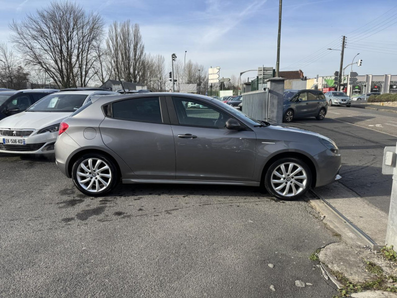 Photo 6 de l'offre de ALFA ROMEO GIULIETTA 1.4 TB MULTIAIR - 150 S&S LUSSO GPS   CLIM   RADAR AV / AR à 13990€ chez Triplo auto