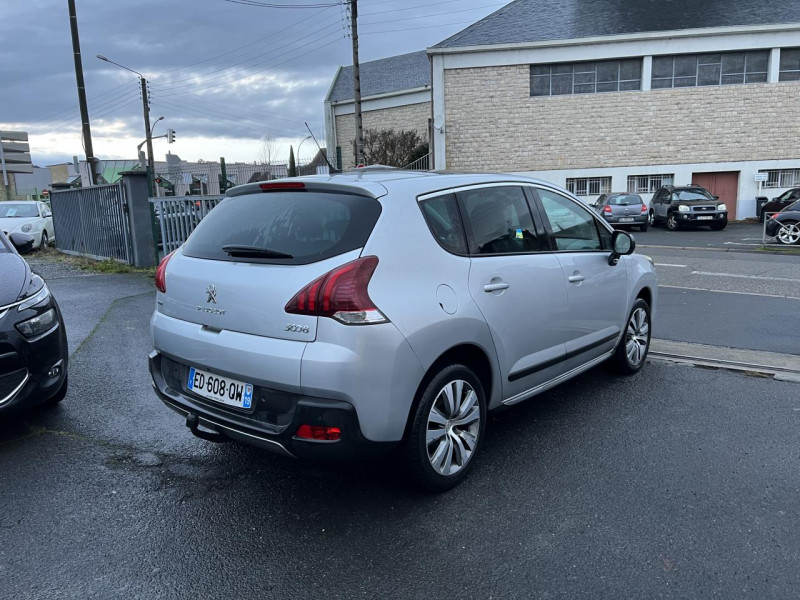 Photo 5 de l'offre de PEUGEOT 3008 1.2I PURETECH S&S - 130 ALLURE GPS   CLIM   ATTELAGE à 12490€ chez Triplo auto