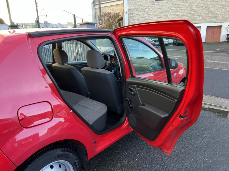 Photo 26 de l'offre de DACIA SANDERO 1.4 MPI GPL - 75 AMBIANCE  à 4490€ chez Triplo auto