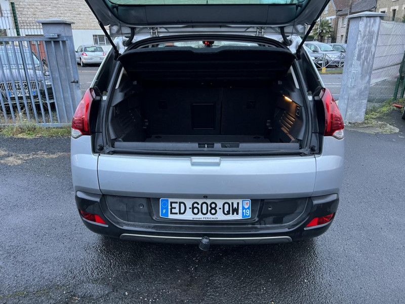 Photo 9 de l'offre de PEUGEOT 3008 1.2I PURETECH S&S - 130 ALLURE GPS   CLIM   ATTELAGE à 12490€ chez Triplo auto