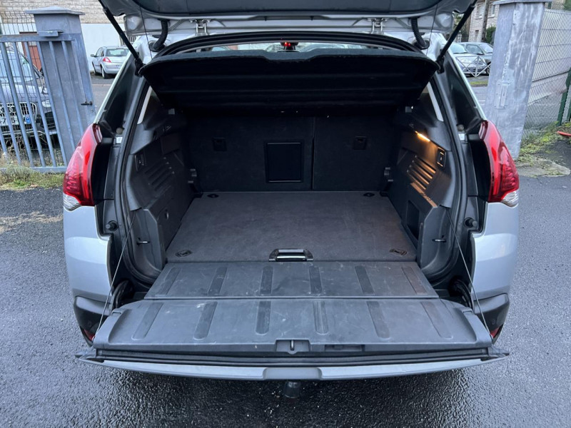 Photo 26 de l'offre de PEUGEOT 3008 1.2I PURETECH S&S - 130 ALLURE GPS   CLIM   ATTELAGE à 12490€ chez Triplo auto