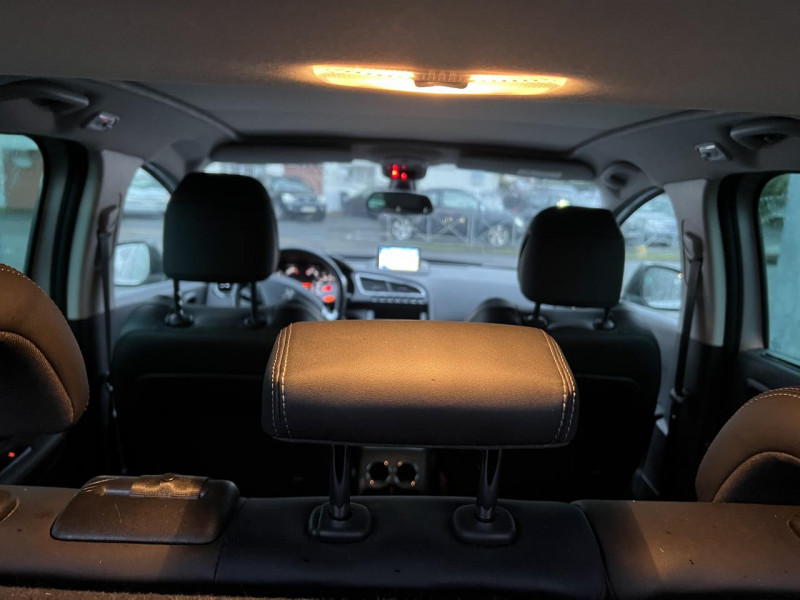Photo 10 de l'offre de PEUGEOT 3008 1.2I PURETECH S&S - 130 ALLURE GPS   CLIM   ATTELAGE à 12490€ chez Triplo auto