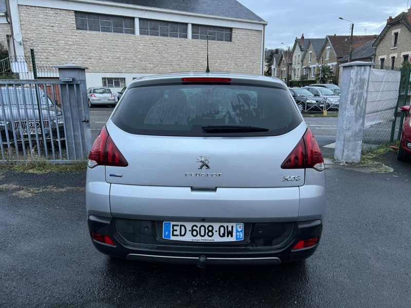 Photo 4 de l'offre de PEUGEOT 3008 1.2I PURETECH S&S - 130 ALLURE GPS   CLIM   ATTELAGE à 12490€ chez Triplo auto