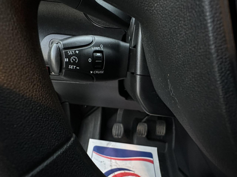 Photo 23 de l'offre de PEUGEOT PARTNER 1.6 BLUEHDI S&S - 100 ASPHALT LONG GPS   CLIM à 11990€ chez Triplo auto