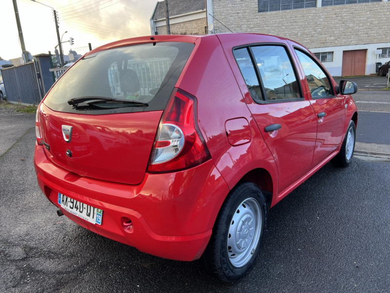 Photo 23 de l'offre de DACIA SANDERO 1.4 MPI GPL - 75 AMBIANCE  à 4490€ chez Triplo auto