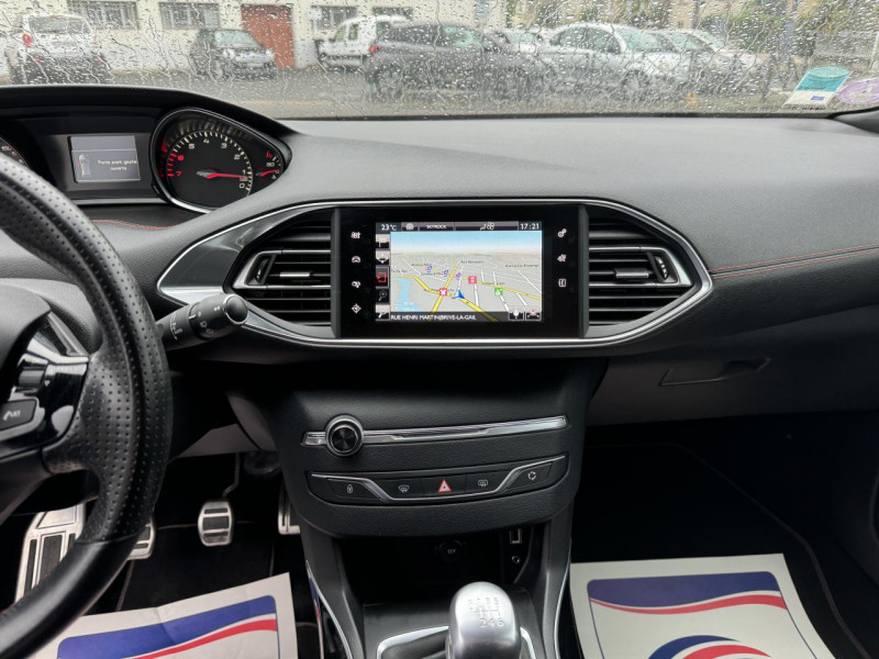 Photo 29 de l'offre de PEUGEOT 308 SW 1.2I PURETECH S&S - 130 GT LINE GPS   CAMERA AR à 11990€ chez Triplo auto