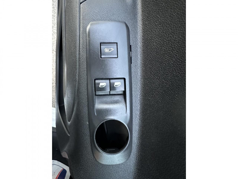 Photo 25 de l'offre de PEUGEOT PARTNER 1.6 BLUEHDI S&S - 100 ASPHALT LONG GPS   CLIM à 11990€ chez Triplo auto