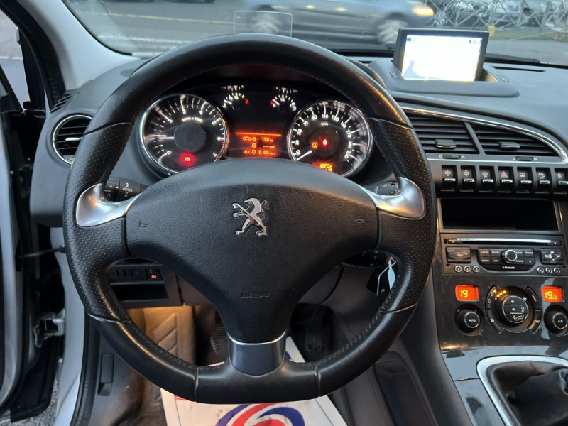 Photo 47 de l'offre de PEUGEOT 3008 1.2I PURETECH S&S - 130 ALLURE GPS   CLIM   ATTELAGE à 12490€ chez Triplo auto