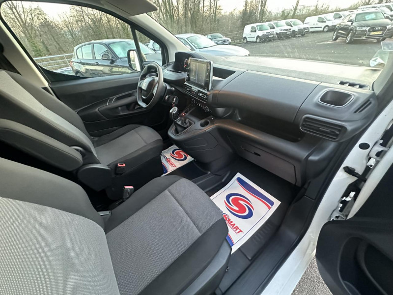 Photo 15 de l'offre de PEUGEOT PARTNER 1.6 BLUEHDI S&S - 100 ASPHALT LONG GPS   CLIM à 11990€ chez Triplo auto