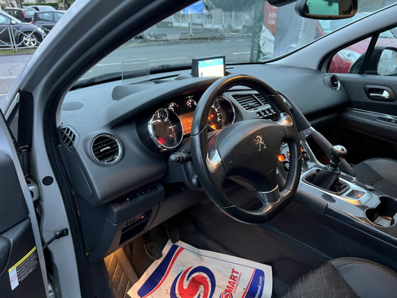 Photo 45 de l'offre de PEUGEOT 3008 1.2I PURETECH S&S - 130 ALLURE GPS   CLIM   ATTELAGE à 12490€ chez Triplo auto