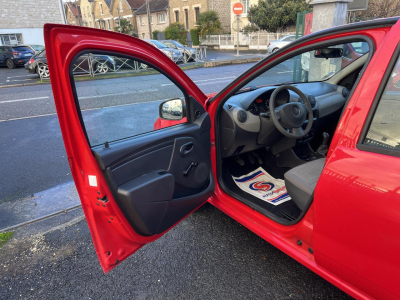 Photo 40 de l'offre de DACIA SANDERO 1.4 MPI GPL - 75 AMBIANCE  à 4490€ chez Triplo auto