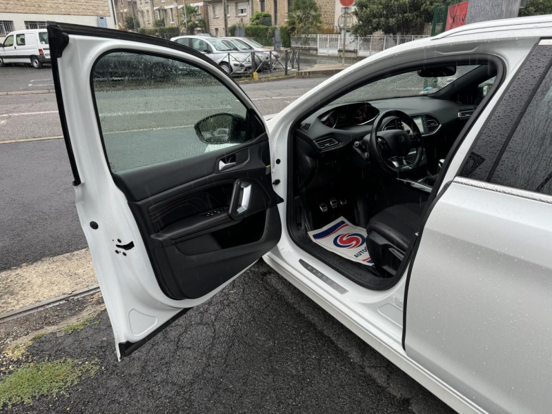 Photo 25 de l'offre de PEUGEOT 308 SW 1.2I PURETECH S&S - 130 GT LINE GPS   CAMERA AR à 11990€ chez Triplo auto