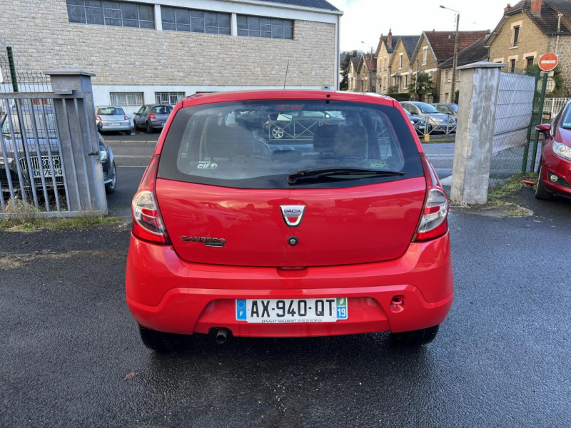 Photo 4 de l'offre de DACIA SANDERO 1.4 MPI GPL - 75 AMBIANCE  à 4490€ chez Triplo auto