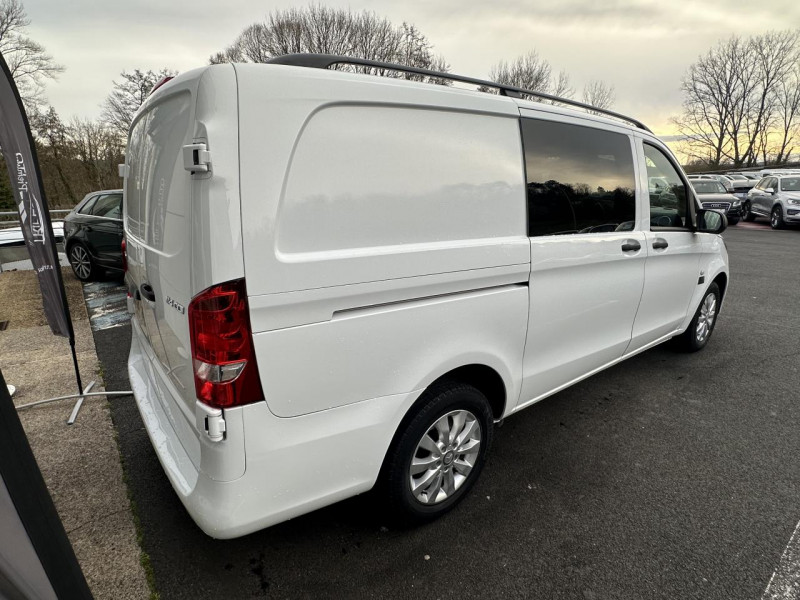 Photo 7 de l'offre de MERCEDES-BENZ VITO MIXTO LONG SELECT PLUS 136CH CDI - BVA 7G-TRONIC GPS   RADAR AR   CLIM à 26990€ chez Triplo auto