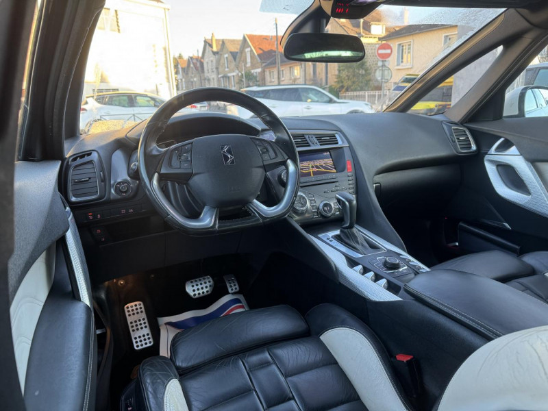 Photo 22 de l'offre de DS DS 5 2.0 HDI FAP - 160 SPORT CHIC GPS   CLIM   TOIT PANORAMIQUE à 7990€ chez Triplo auto