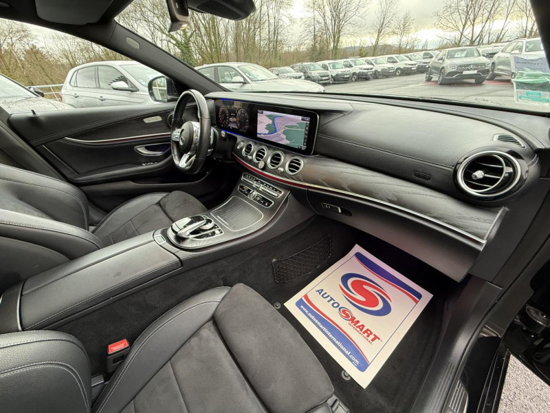 Photo 15 de l'offre de MERCEDES-BENZ CLASSE E E 220 D - BVA AMG LINE GPS   CAMERA AR   TOIT OUVRANT  à 34990€ chez Triplo auto
