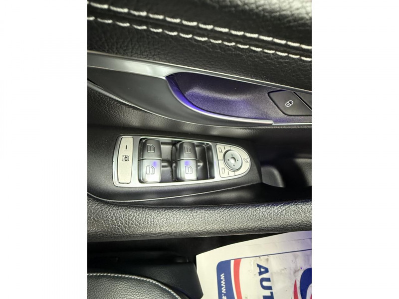 Photo 27 de l'offre de MERCEDES-BENZ CLASSE E E 220 D - BVA AMG LINE GPS   CAMERA AR   TOIT OUVRANT  à 34990€ chez Triplo auto