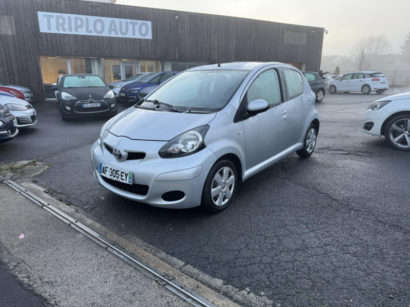 Toyota AYGO 1.0 VVT-I  CONFORT   CLIM ESSENCE GRIS CLAIR Occasion à vendre