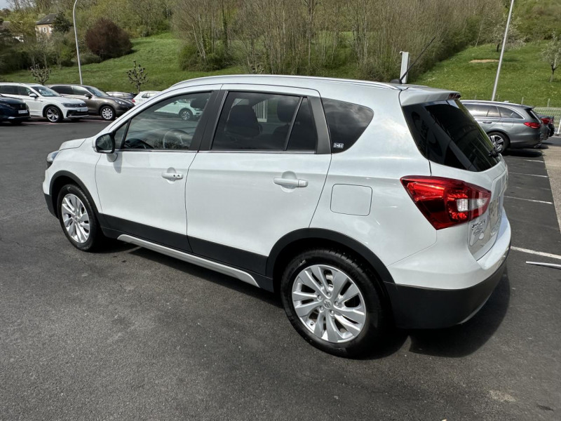 Photo 5 de l'offre de SUZUKI SX4 S-CROSS S-CROSS 1.4 BOOSTERJET   HYBRID SHVS ALLGRIP PRIVILèGE CARPLAY   CAMERA AR  à 19990€ chez Triplo auto
